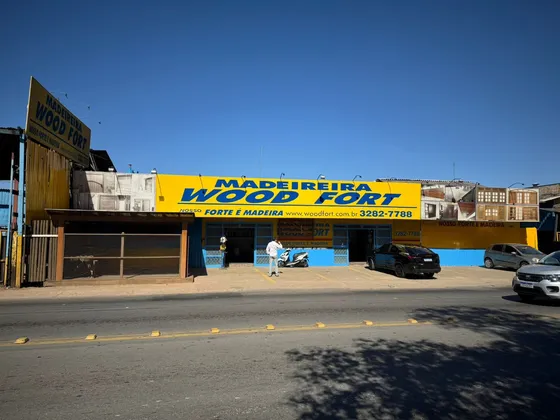 Fachada da loja Madeireira Wood Fort em Goiânia